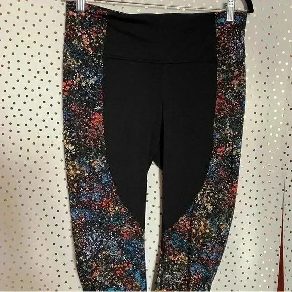 Lululemon Wake And Train Tight - Picture 3 of 10